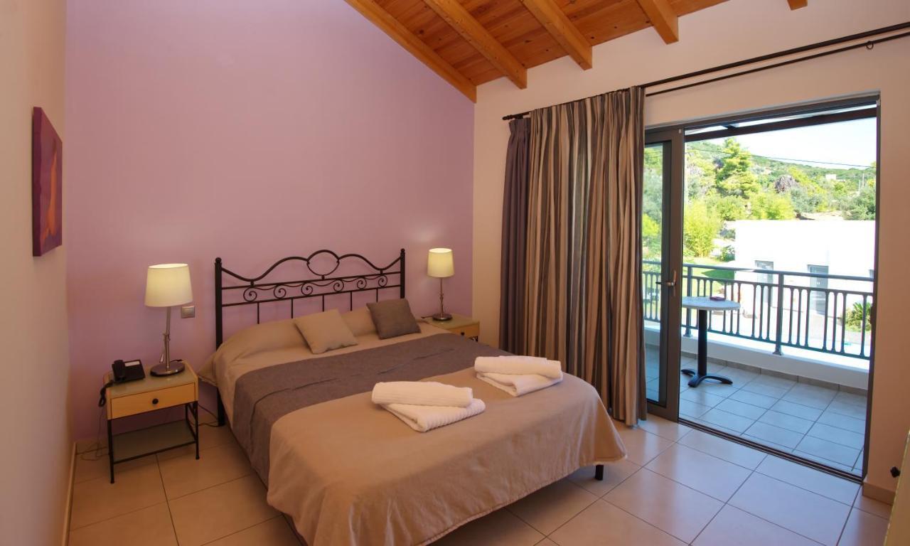 Hotel 4Epoches Steni Vala Alonissos Esterno foto